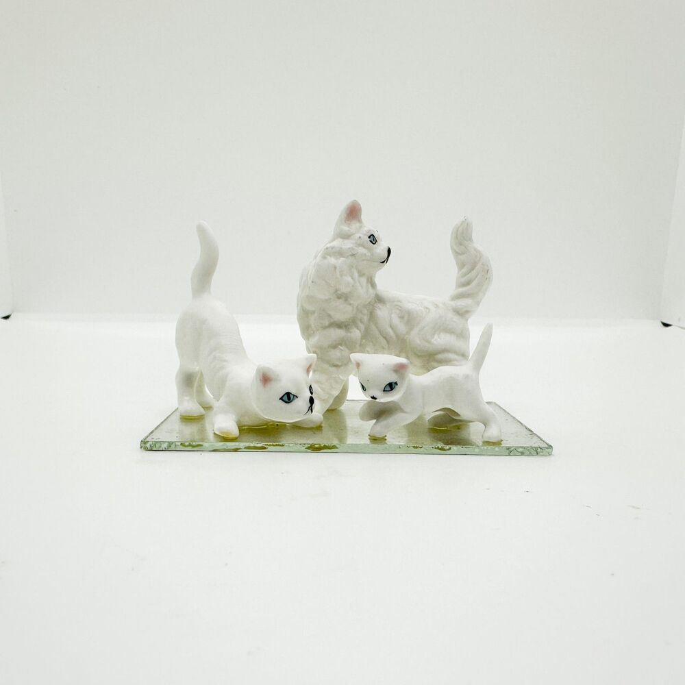 Vintage Porcelain Persian Cat Kitten Family Mirror Trinket